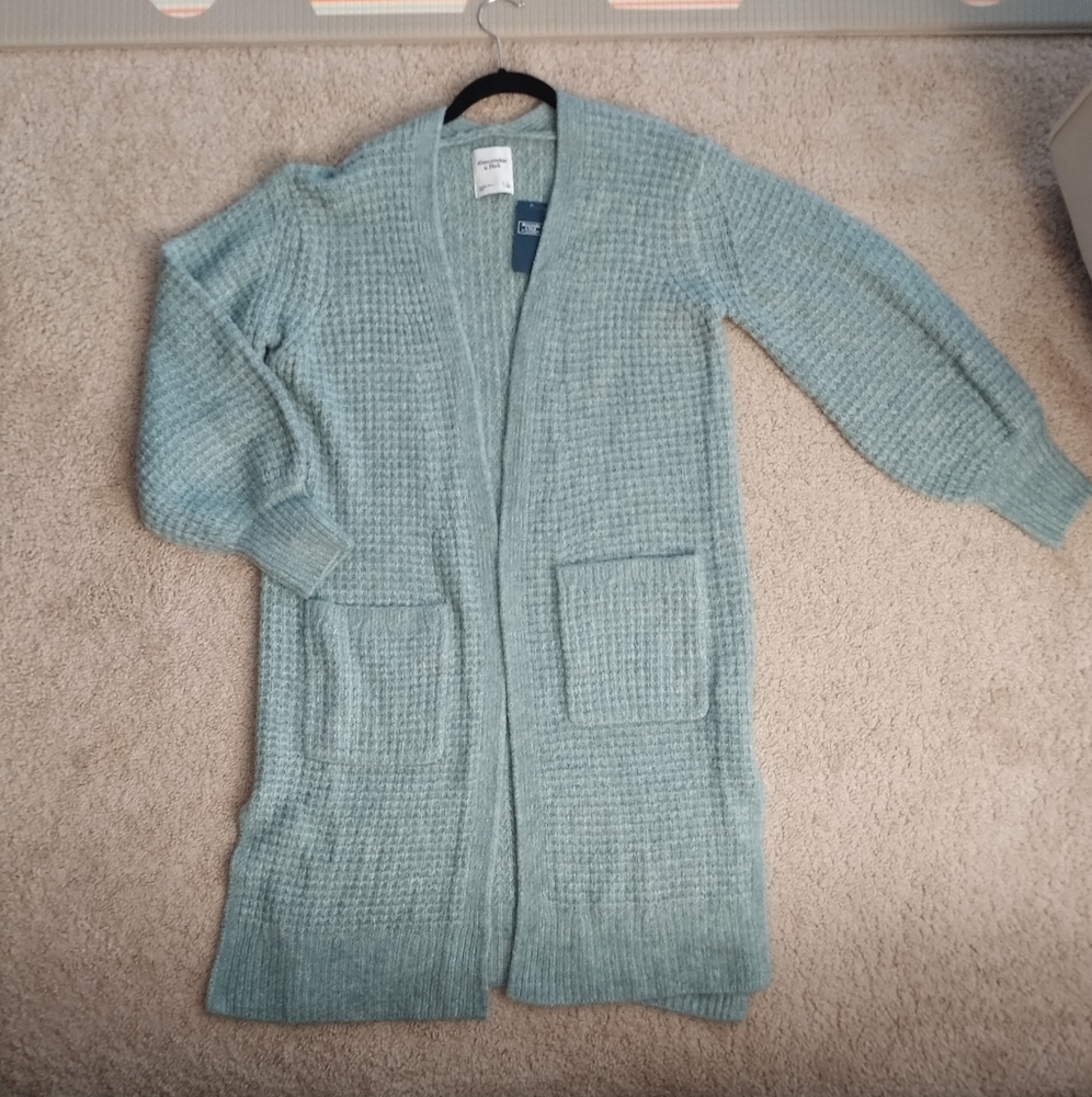 Abercrombie & Fitch Cartigan